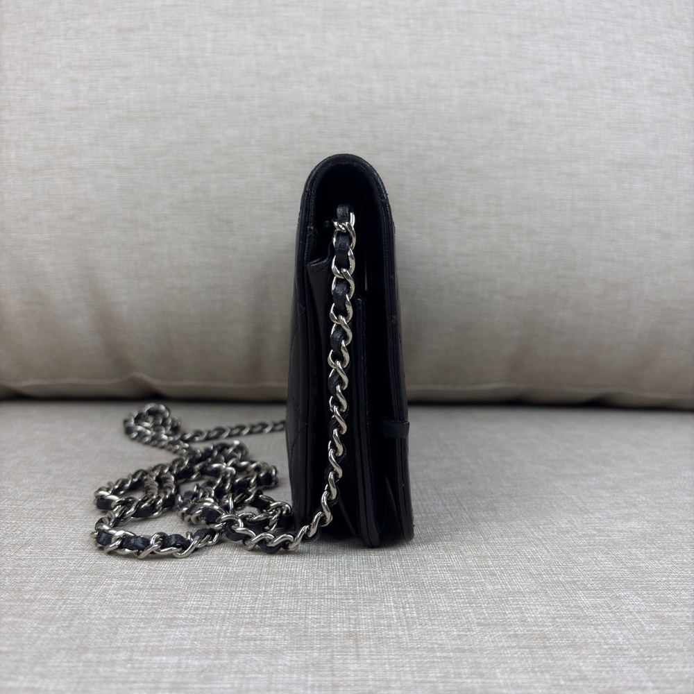 SOLD - CHANEL Wallet on Chain – Black Calfskin, Series 21 (Color Changed) - Picture 6 of 16
